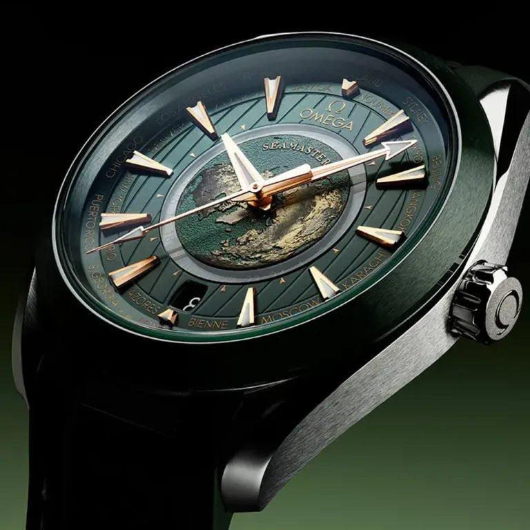 MONTRE OMEGA SEAMASTER POUR HOMME EN CAOUTCHOUC VERT