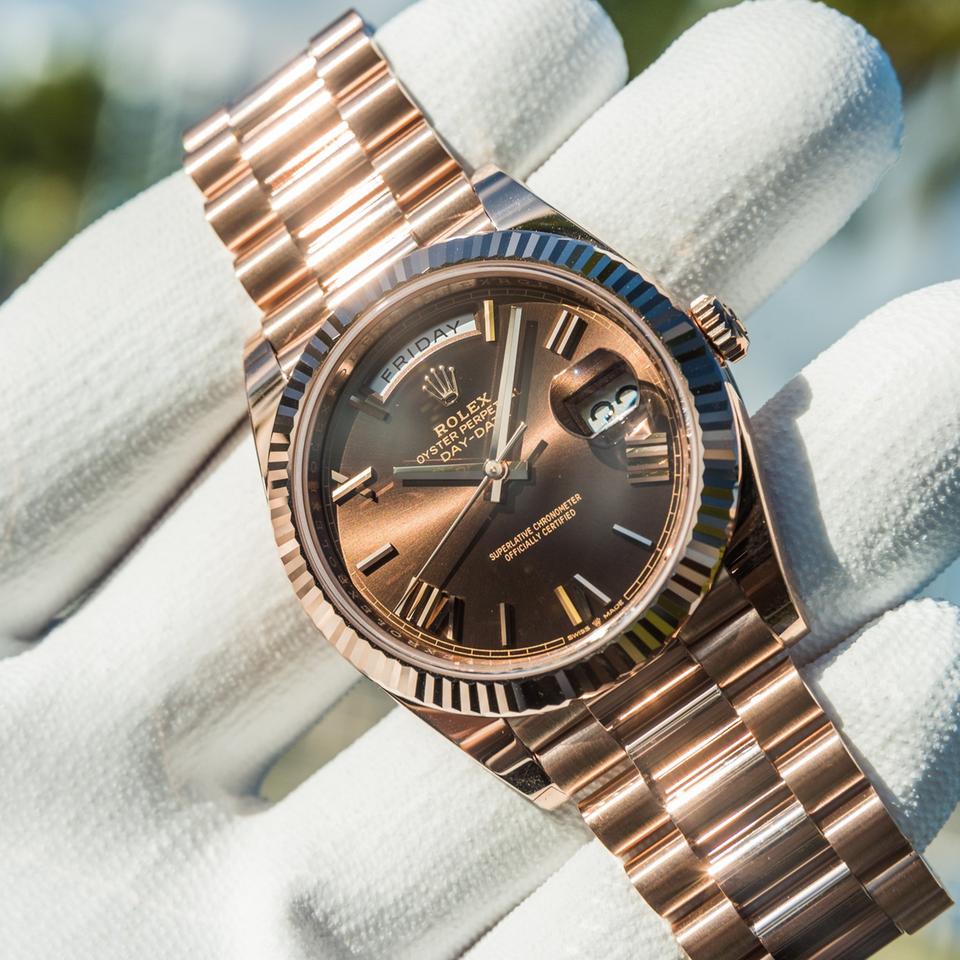 Rolex Day-Date
Day-Date 40mm Chocolate Dial 228235