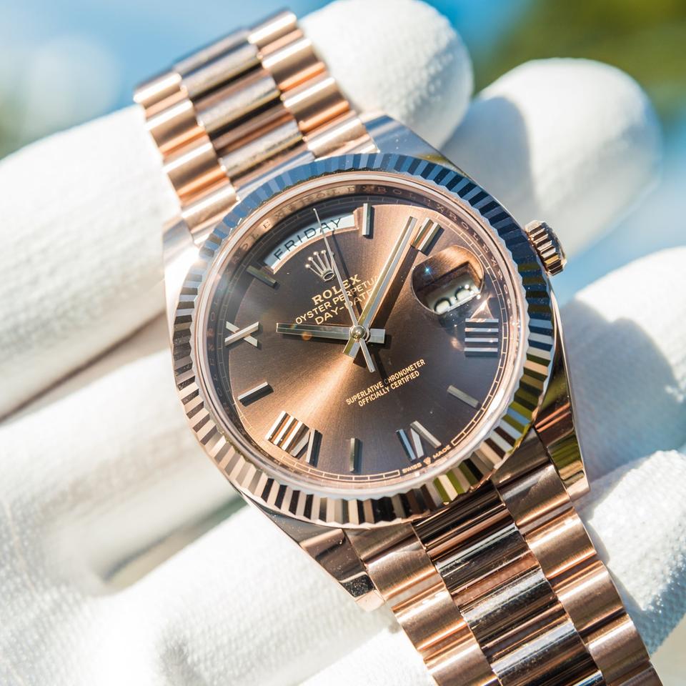 Rolex Day-Date
Day-Date 40mm Chocolate Dial 228235