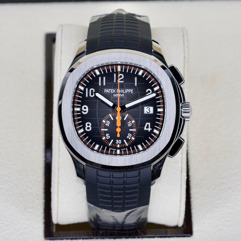 Patek Philippe Aquanaut
NEW 2026 Aquanaut 5968A-001 “ORANGE AQUA” Black Dial Orange Accents Stainless Steel Tropical Strap 42mm
